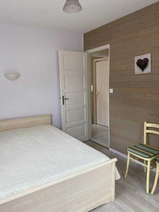 Appartement Au Centre Ville. โกเตอเรต์ ภายนอก รูปภาพ